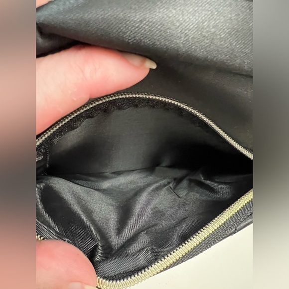 Badgley Mischka cosmetic bag includes travel bottle - Picture 7 of 7